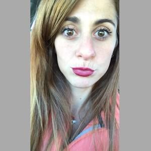 Meet your Posher, Yanett